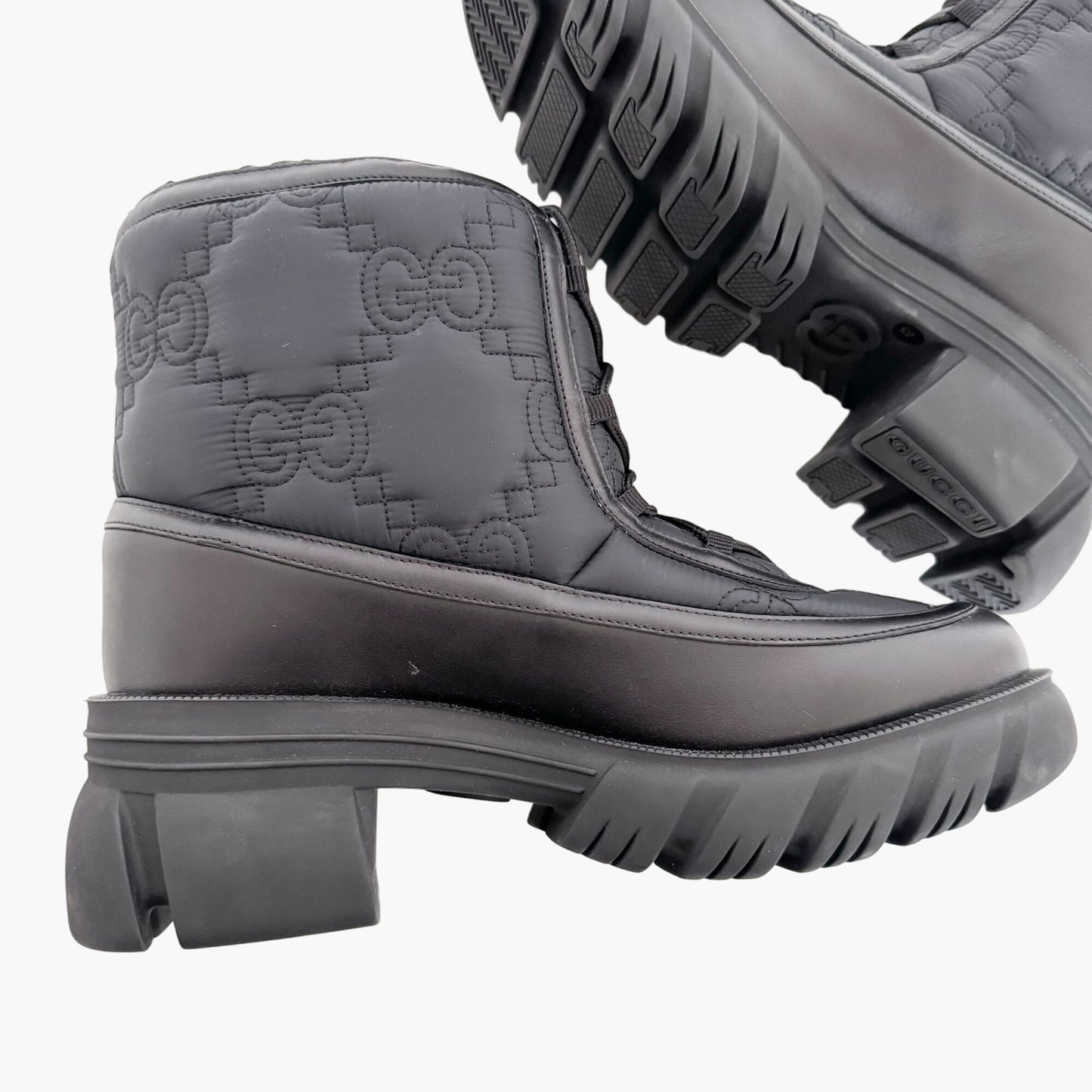 Gucci Romance GG Quilted Snow Boots in Black Nylon & Leather Size 42