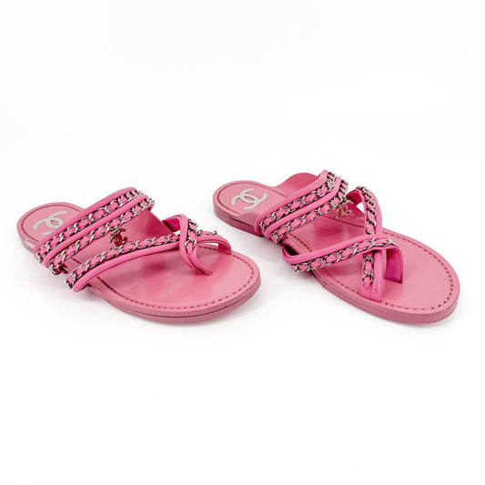 Chanel Toe Ring Chain Flat Sandals in Pink Leather Size 37