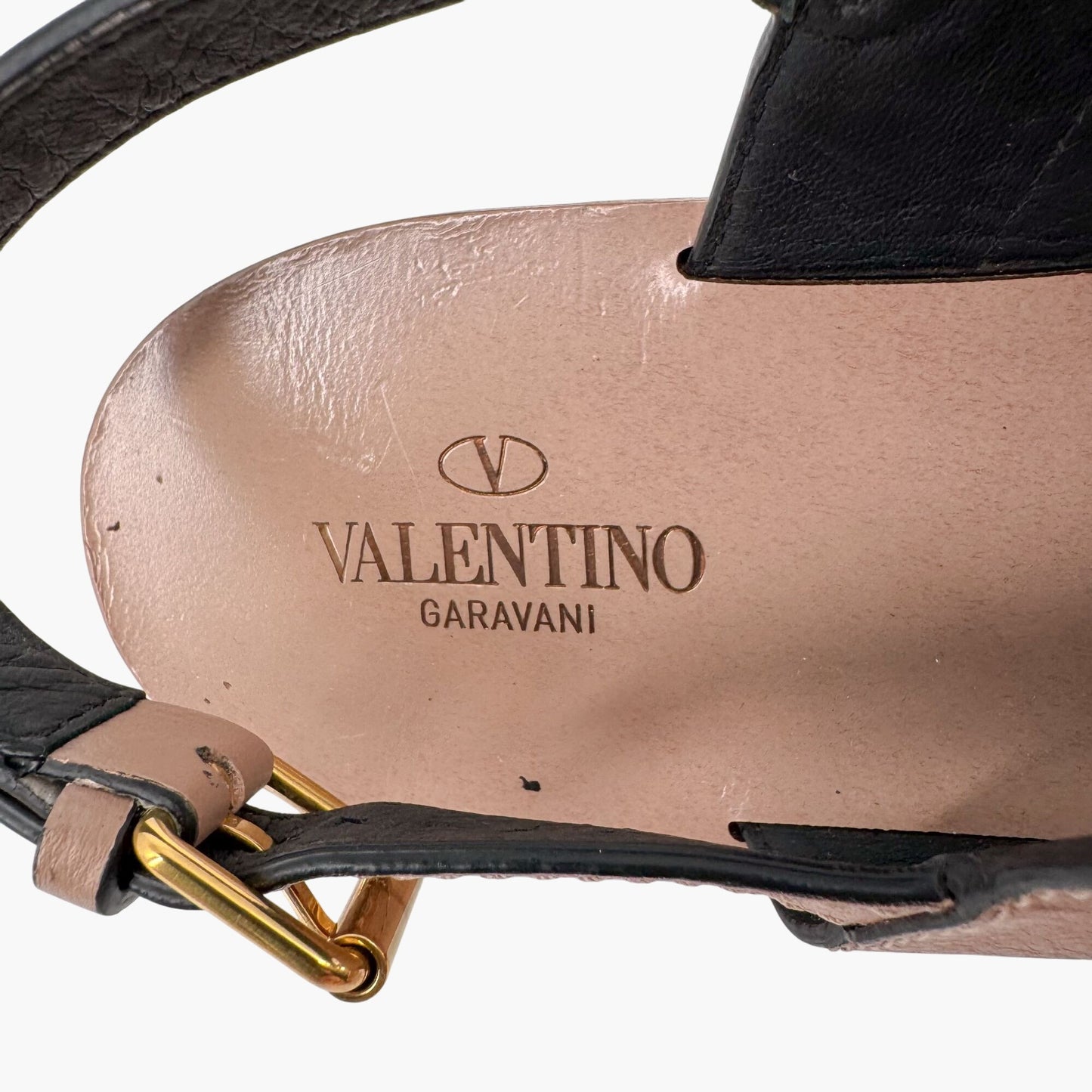 Valentino Garavani Vlogo T-Strap Flat Sandals in Beige Leather – Size 40.5