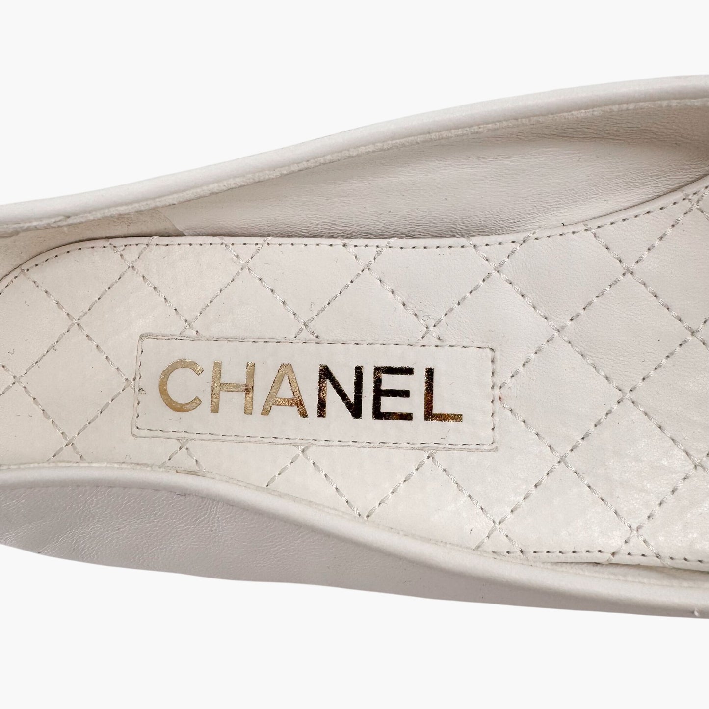 Chanel White Camellia Ankle Chain Ballet Flats – Size 37.5
