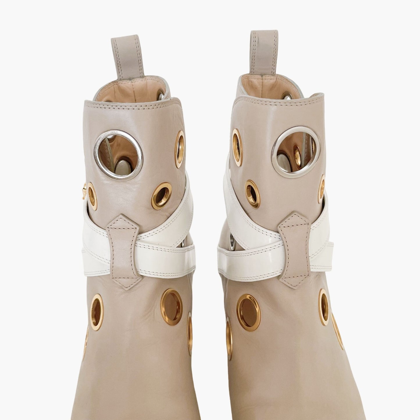 Christian Louboutin x Jonathan Saunders Scubabootie Flat Boot in Beige Calf Size 37