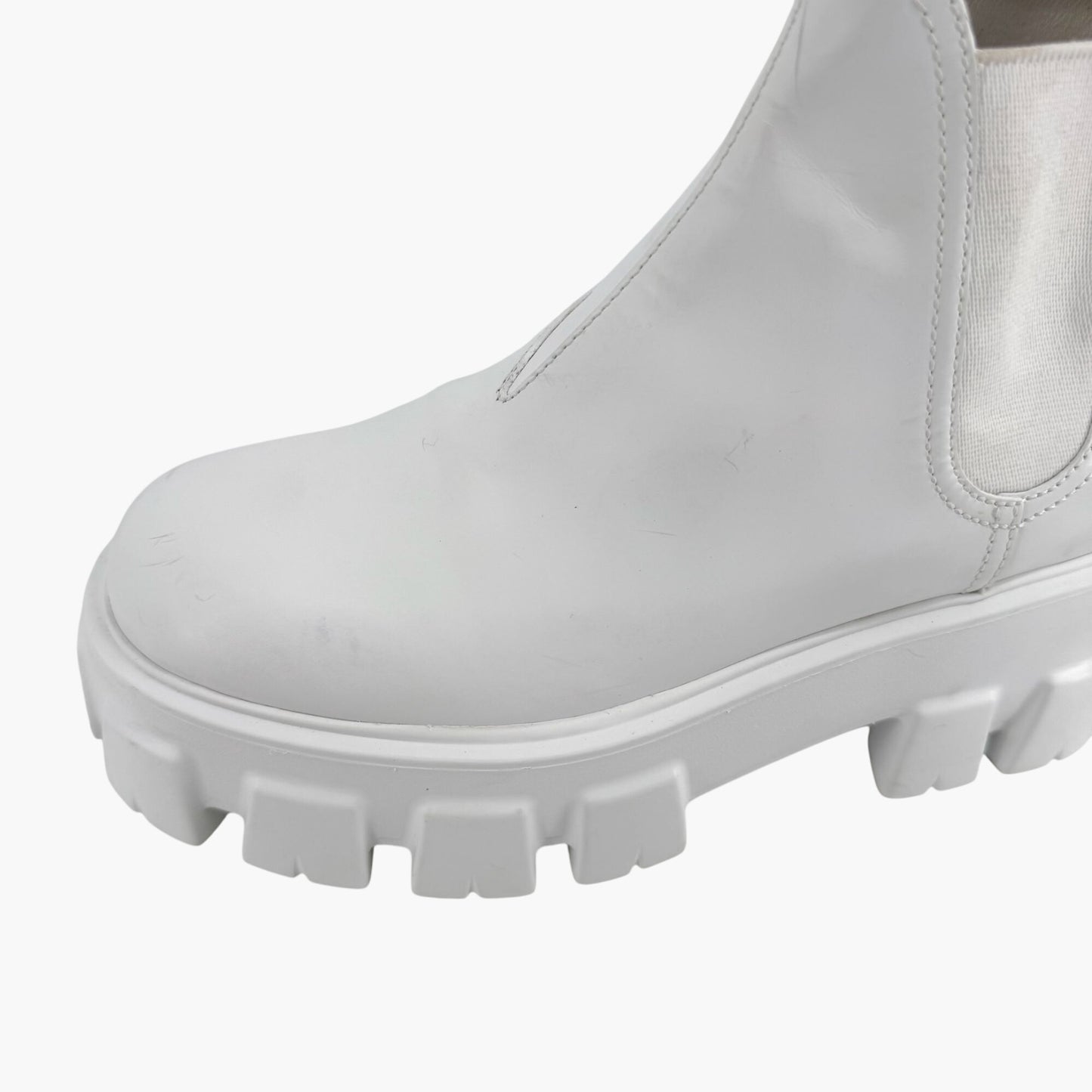 Prada Monolith Chelsea Boots in White Leather with Lug Soles – Size 37