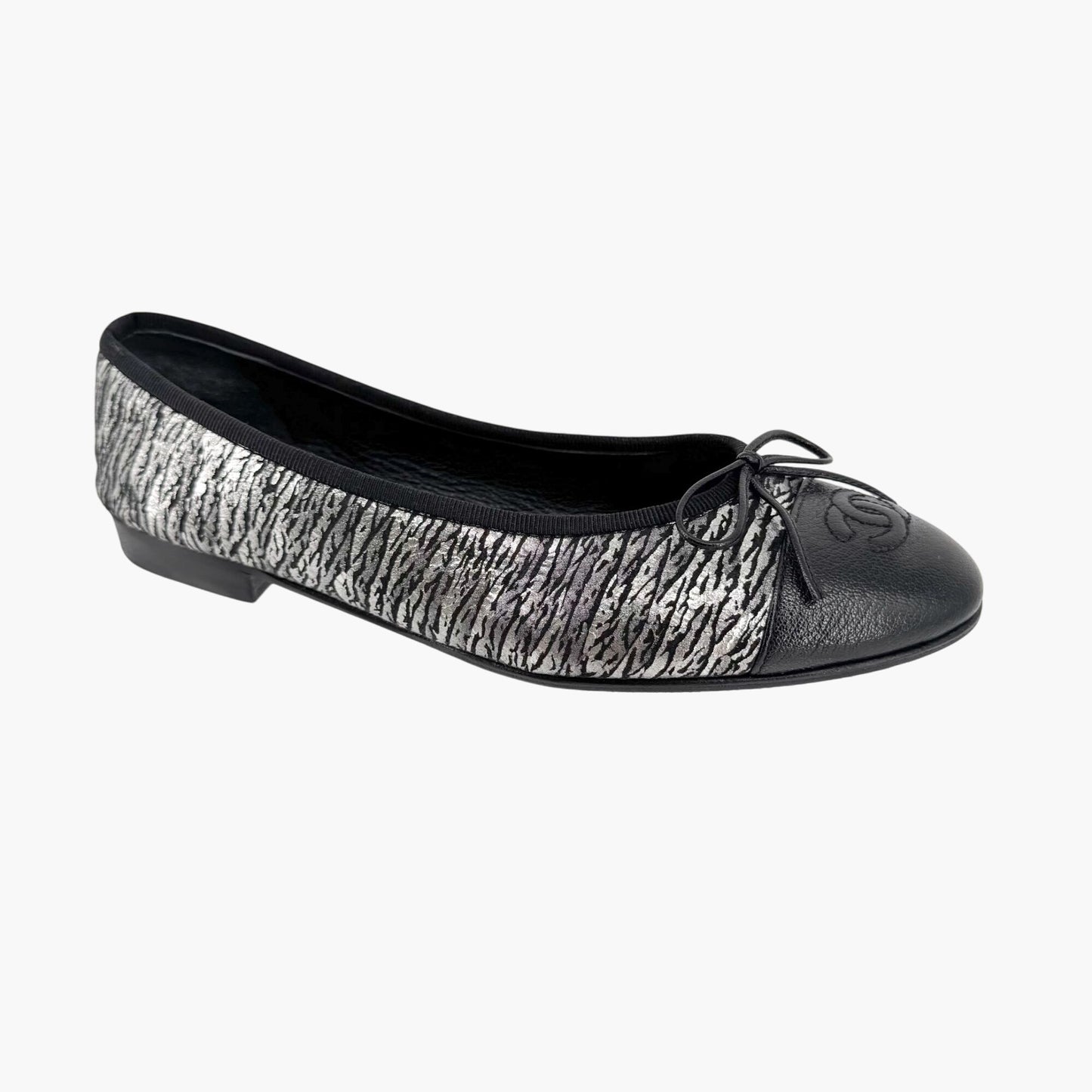 Chanel CC Cap Toe Ballet Flats in Metallic Silver & Black Size 38