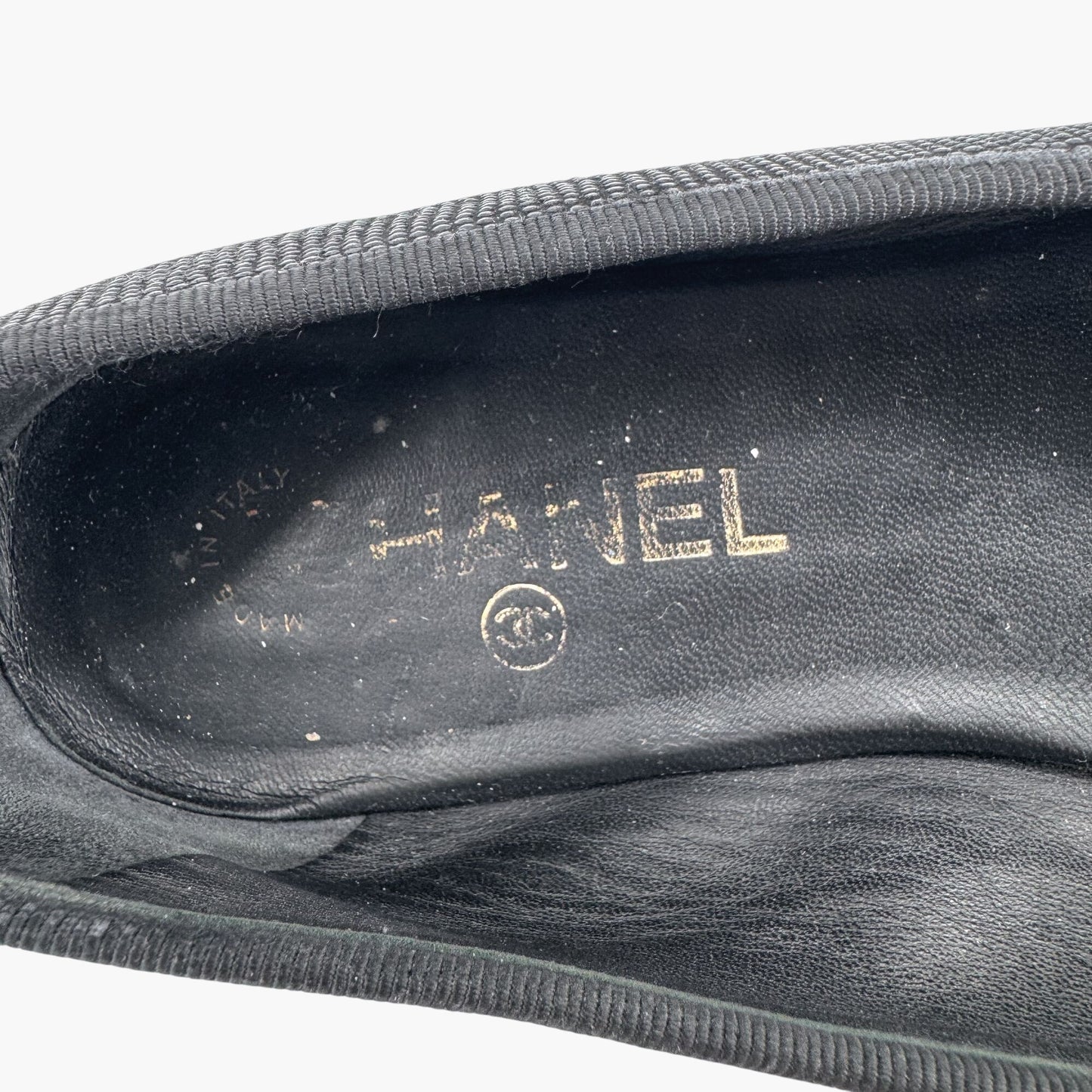 Chanel CC Cap Toe Ballet Flats in Black with Gold Leather Detail – Size 38.5
