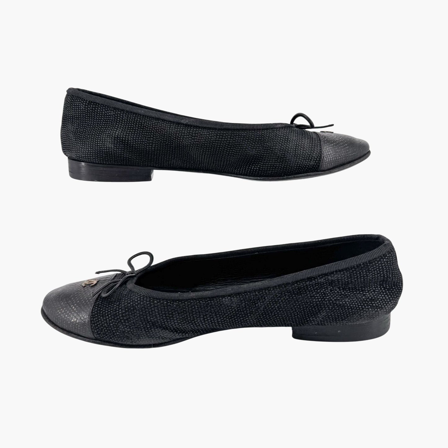 Chanel CC Cap Toe Ballet Flats in Black with Gold Leather Detail – Size 38.5