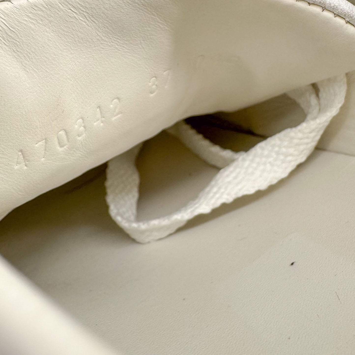 Gucci Blind for Love Ace Sneakers in White Leather Size 37