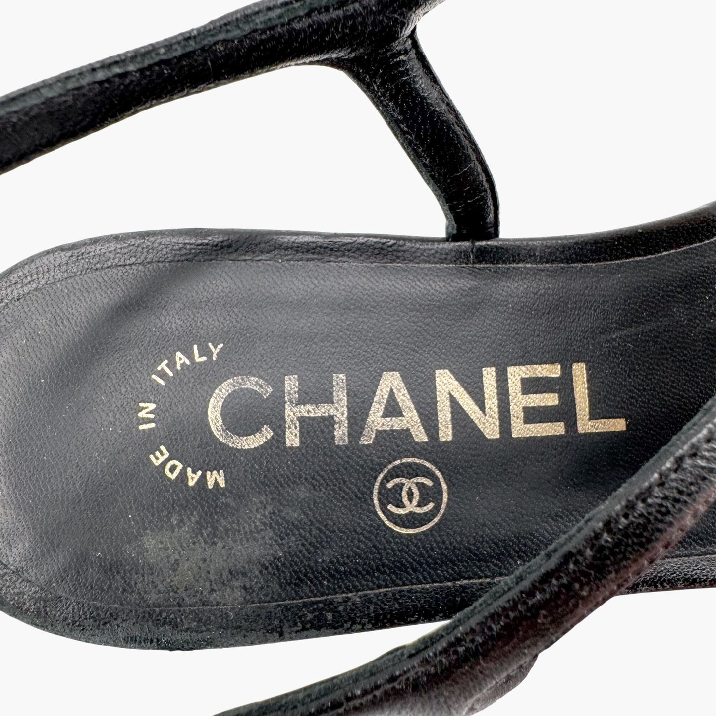 Chanel Camellia CC T-Strap Flat Sandals in Black & Ivory Leather Size 37.5C
