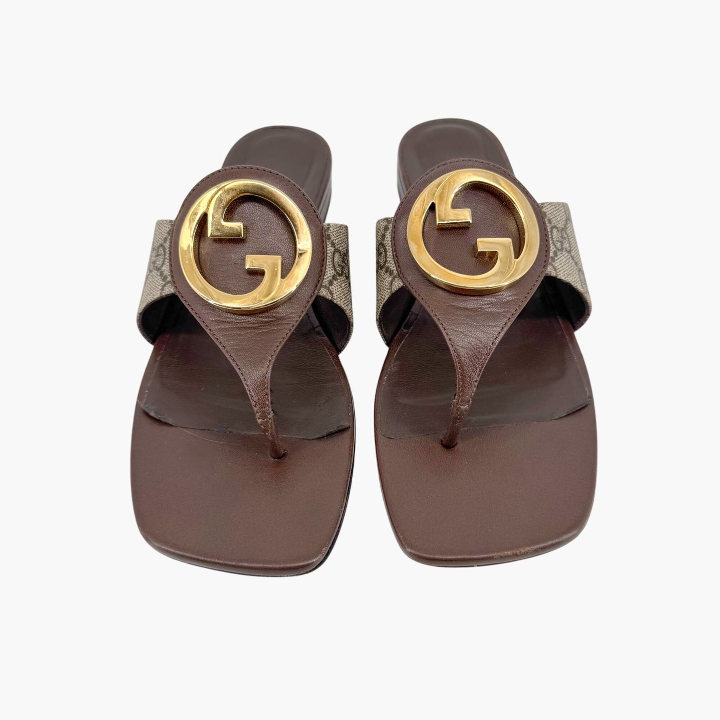 Gucci Blondie GG Canvas Thong Sandals in Beige & Brown – Size 37