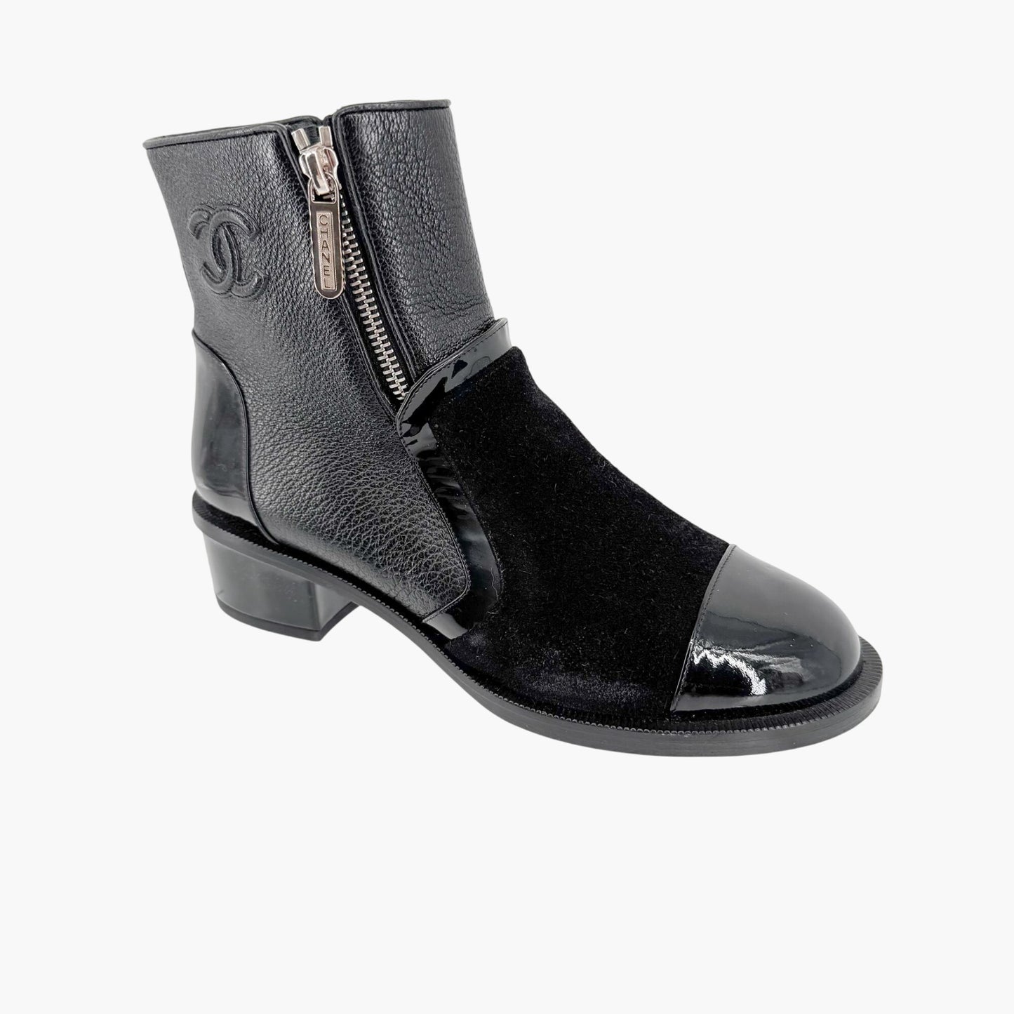 Chanel Cap Toe CC Ankle Boots in Black Leather & Suede Size 37