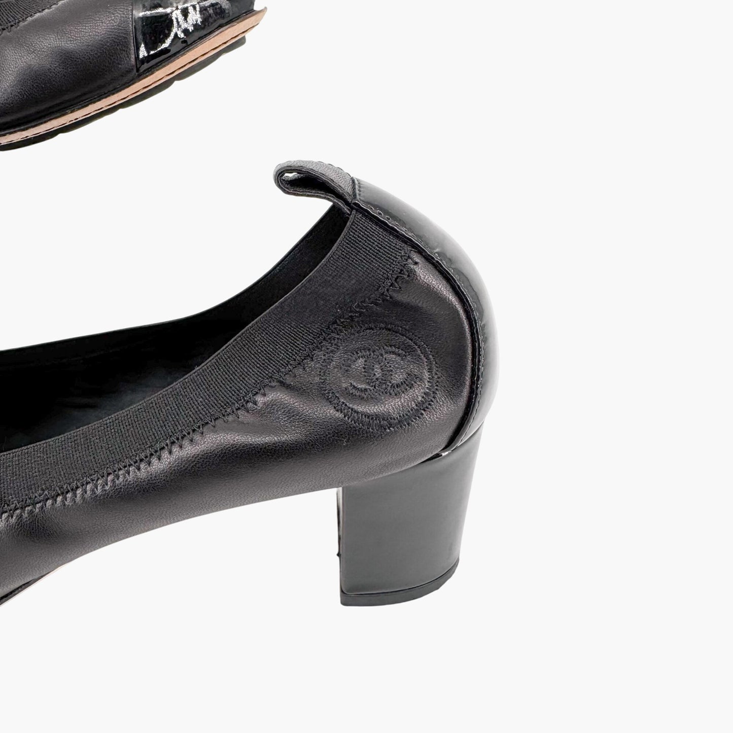 Chanel Elastic Cap Toe CC Pumps in Black Leather Size 40