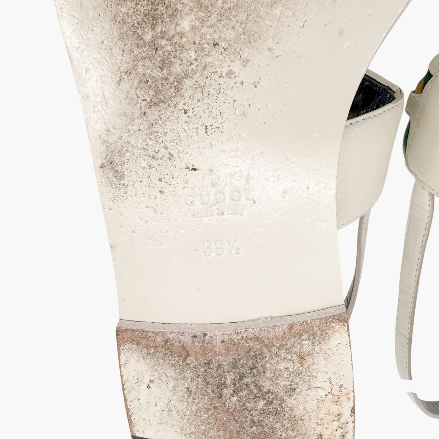 Gucci Siryo GG Flat T-Strap Sandals in White Leather Size 39.5