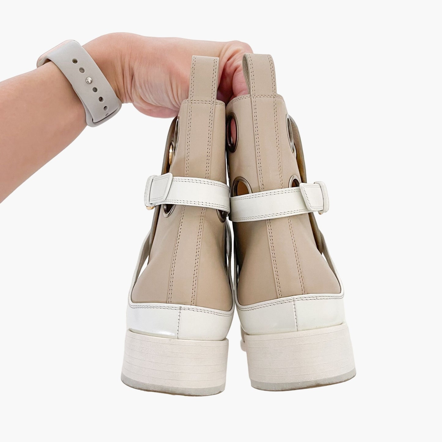 Christian Louboutin x Jonathan Saunders Scubabootie Flat Boot in Beige Calf Size 37