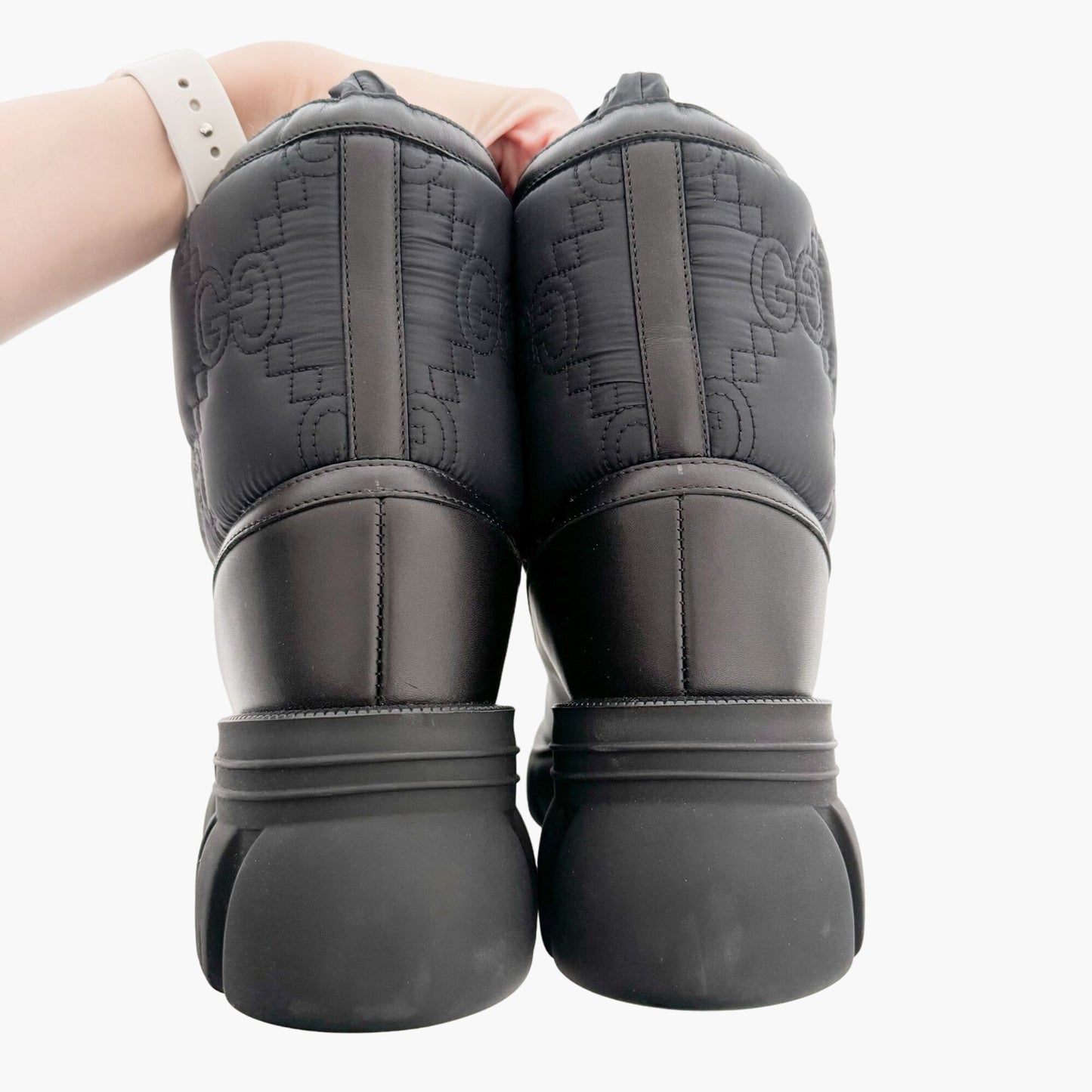 Gucci Romance GG Quilted Snow Boots in Black Nylon & Leather Size 42