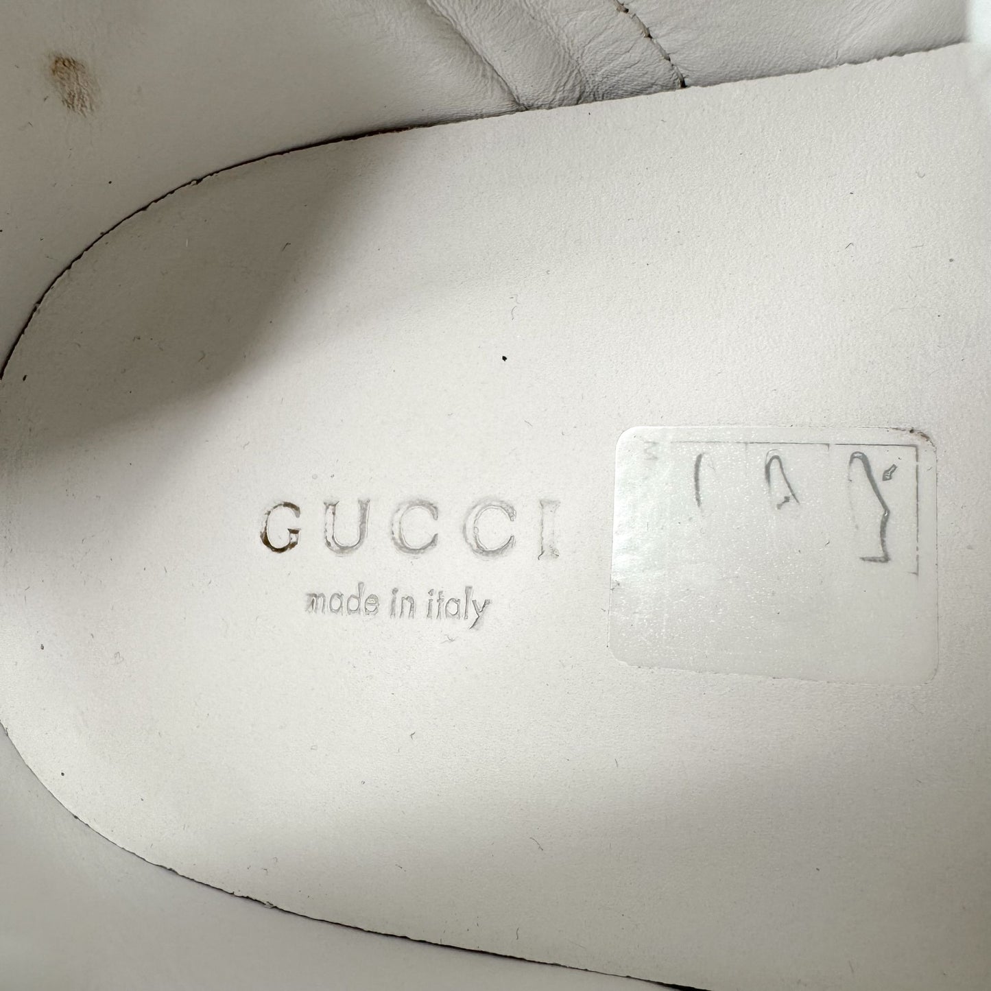 Gucci Ace Bee Sneakers in White Leather with Web Stripe – Size 41