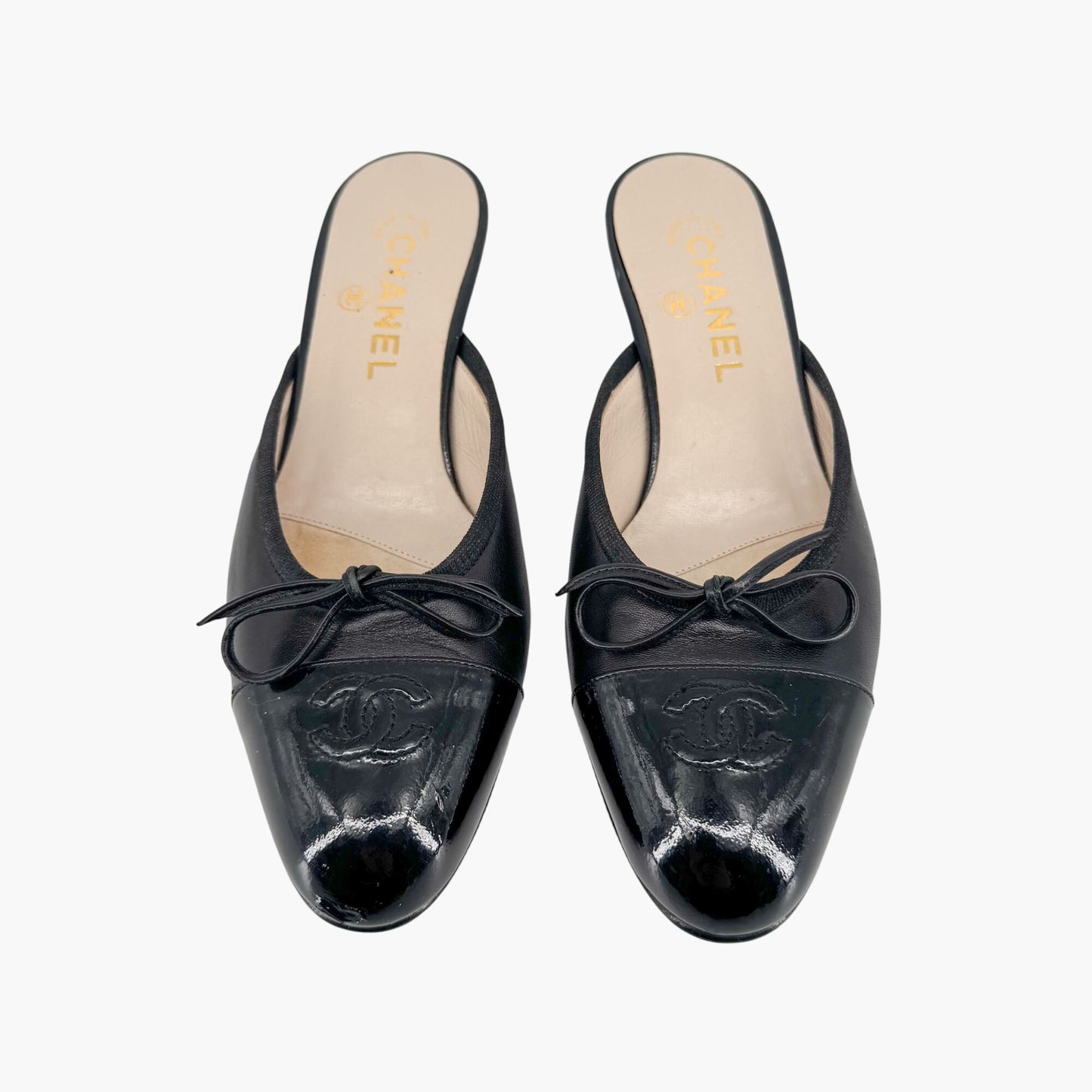 Chanel Vintage CC Cap Toe Kitten Heel Mules in Black Leather – Size 36.5