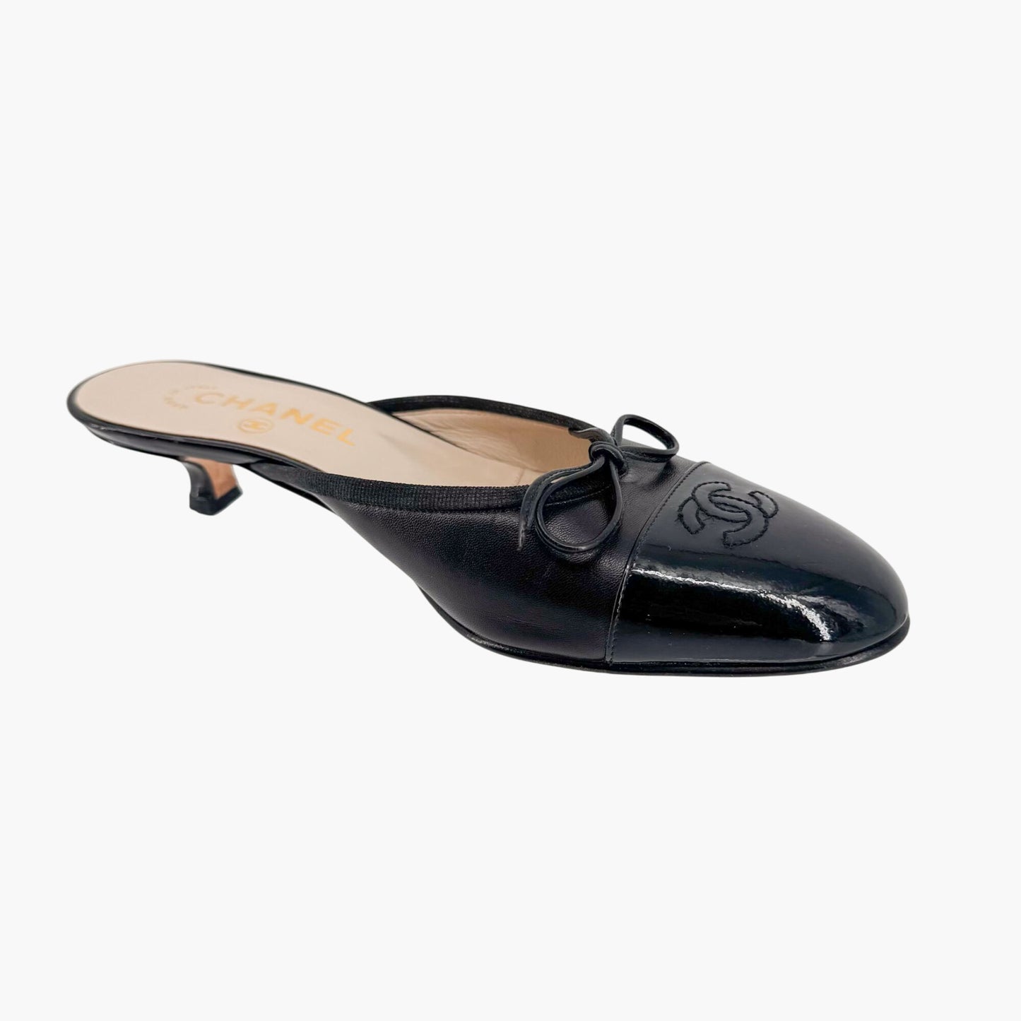 Chanel Vintage CC Cap Toe Kitten Heel Mules in Black Leather – Size 36.5