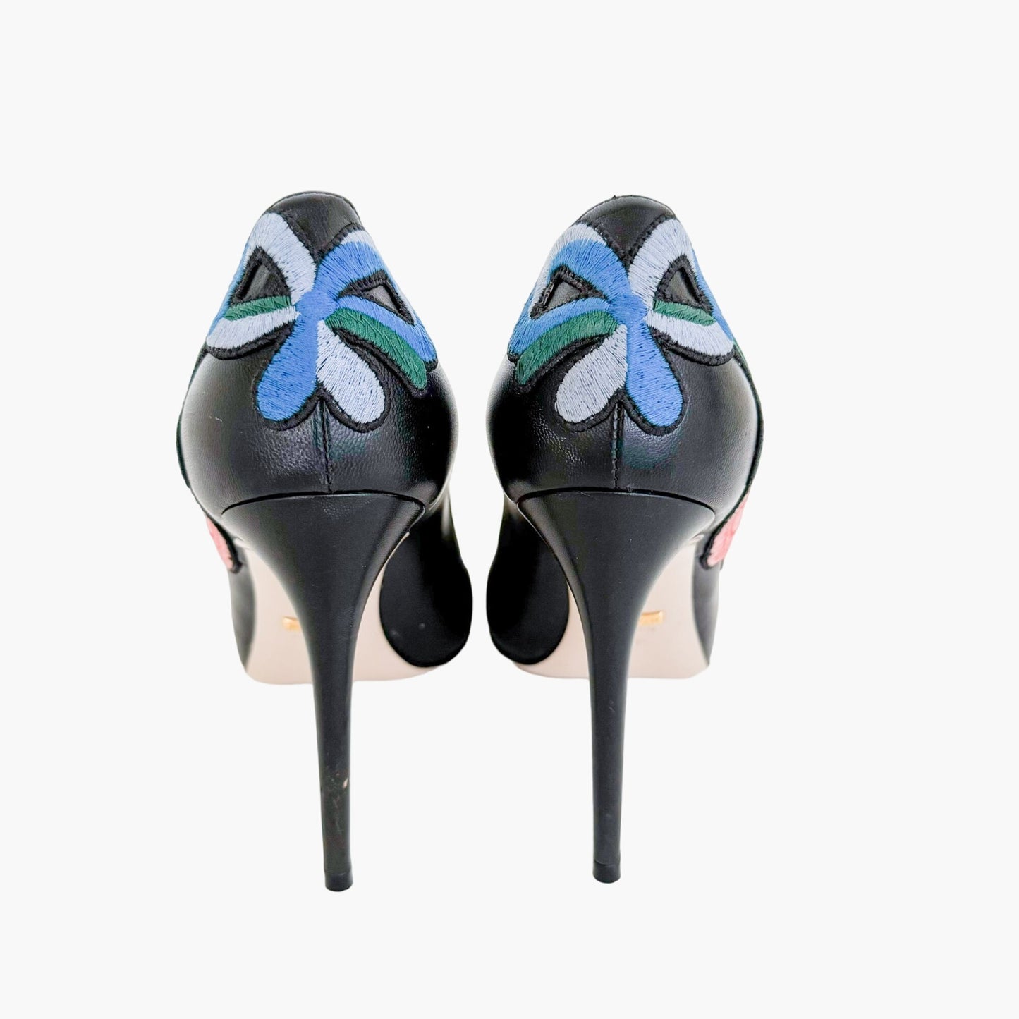 Gucci Ophelia Floral Embroidered Pumps in Black Leather Size 38