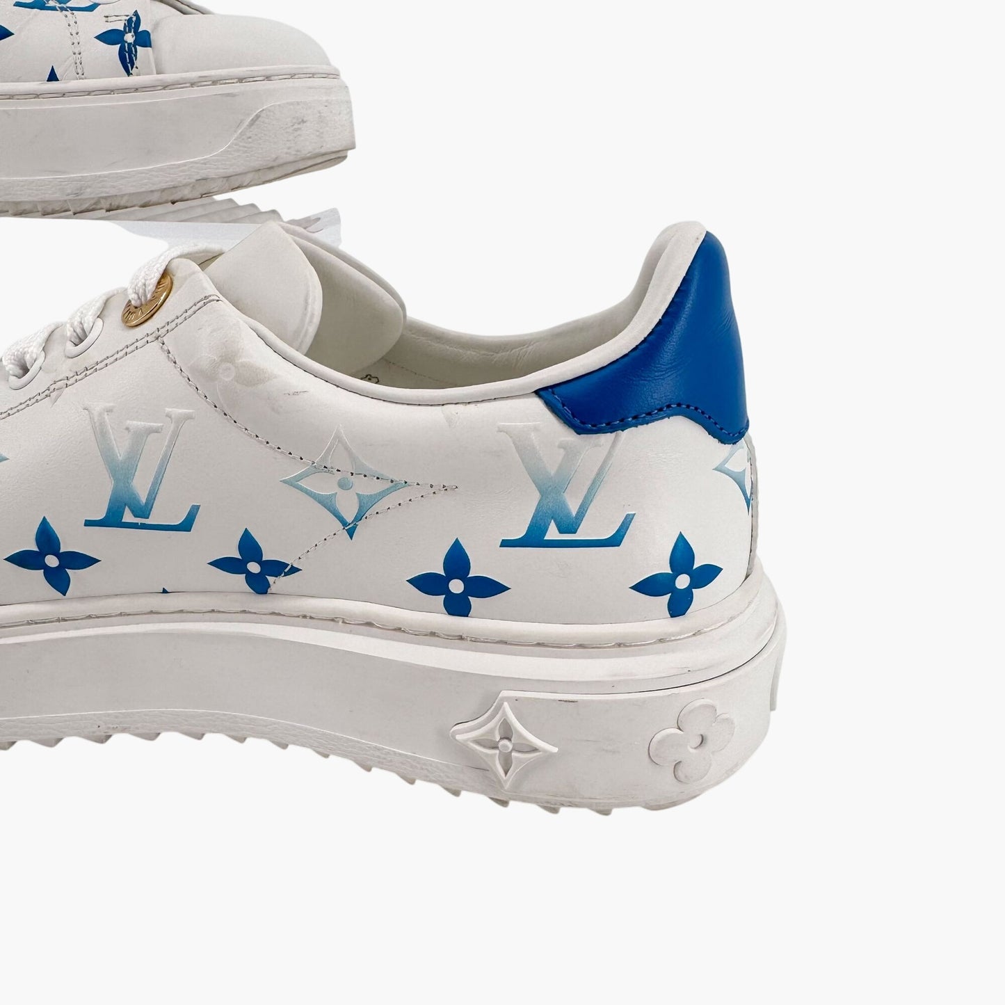 Louis Vuitton Time Out Ombre LV Sneakers in White & Blue Leather – Size 37
