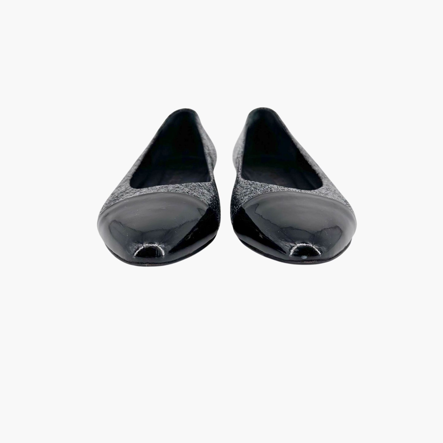 Chanel Cap Toe CC Ballerina Flats in Black & Silver Leather – Size 37.5