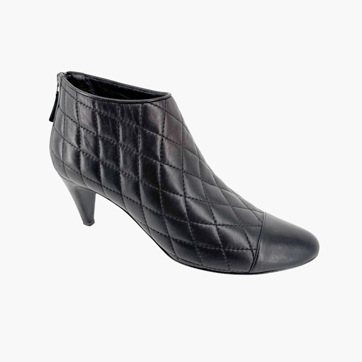 Chanel Cap Toe CC Ankle Booties in Black Quilted Leather Size 38