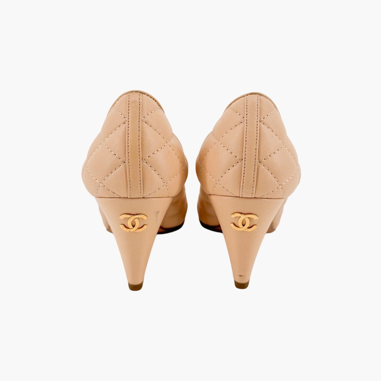 Chanel Quilted Cap Toe CC Pumps in Beige & Black Leather Size 36.5