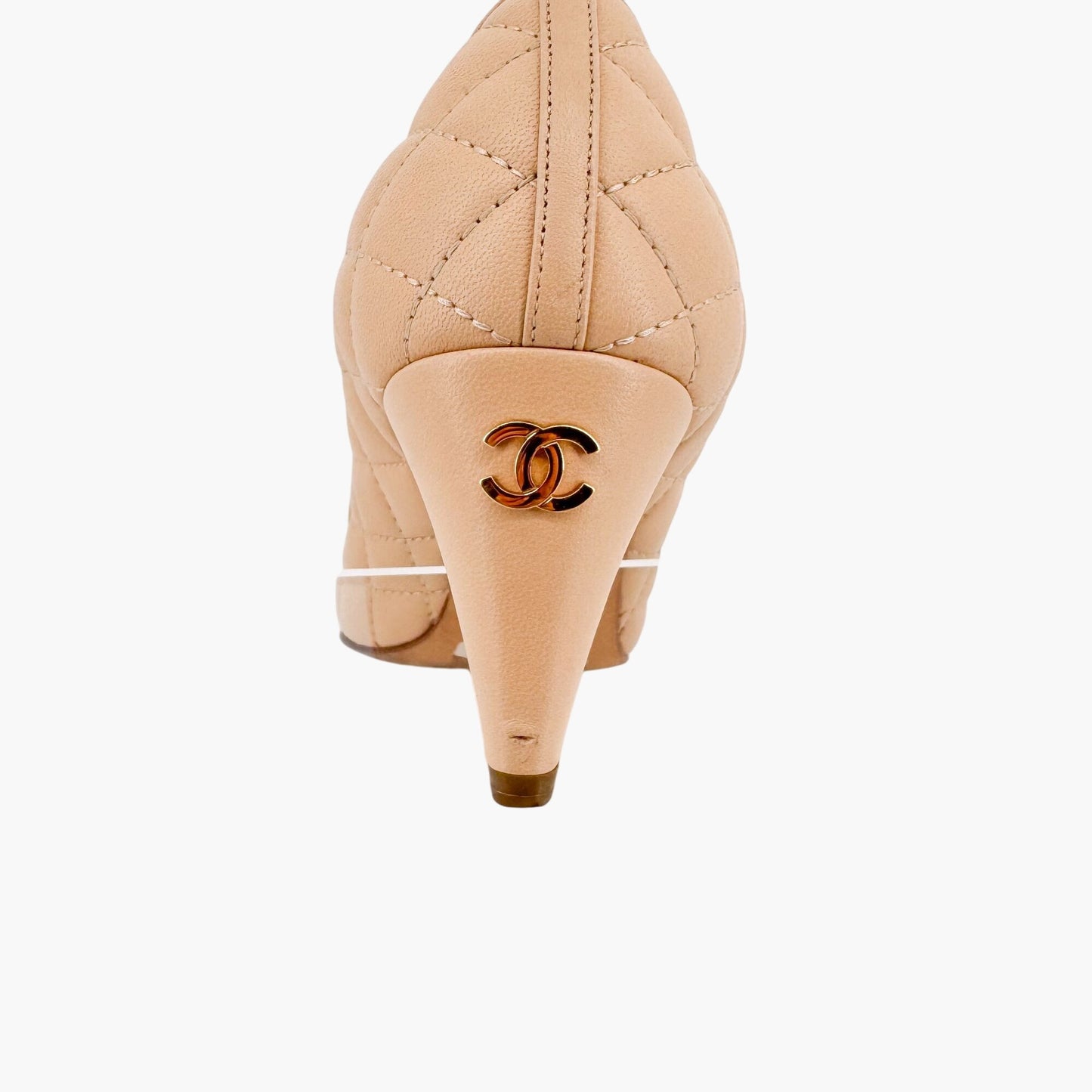 Chanel Quilted Cap Toe CC Pumps in Beige & Black Leather Size 36.5