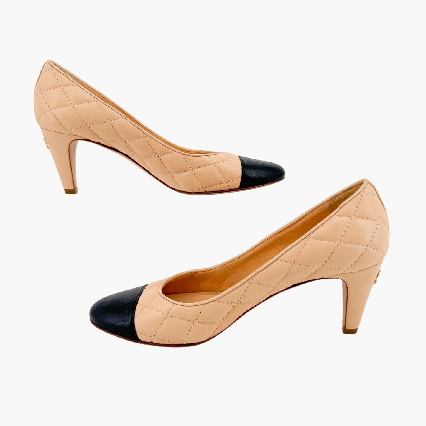 Chanel Quilted Cap Toe CC Pumps in Beige & Black Leather Size 36.5
