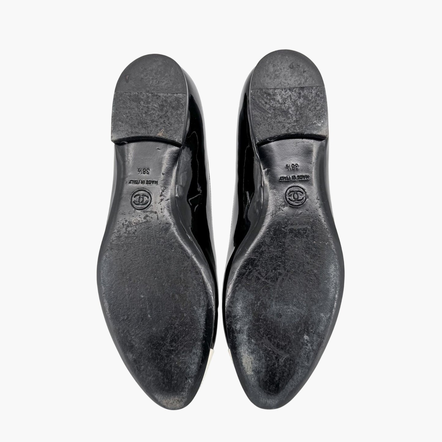 Chanel Cap Toe CC Ballet Flats in Black Patent Leather Size 38.5
