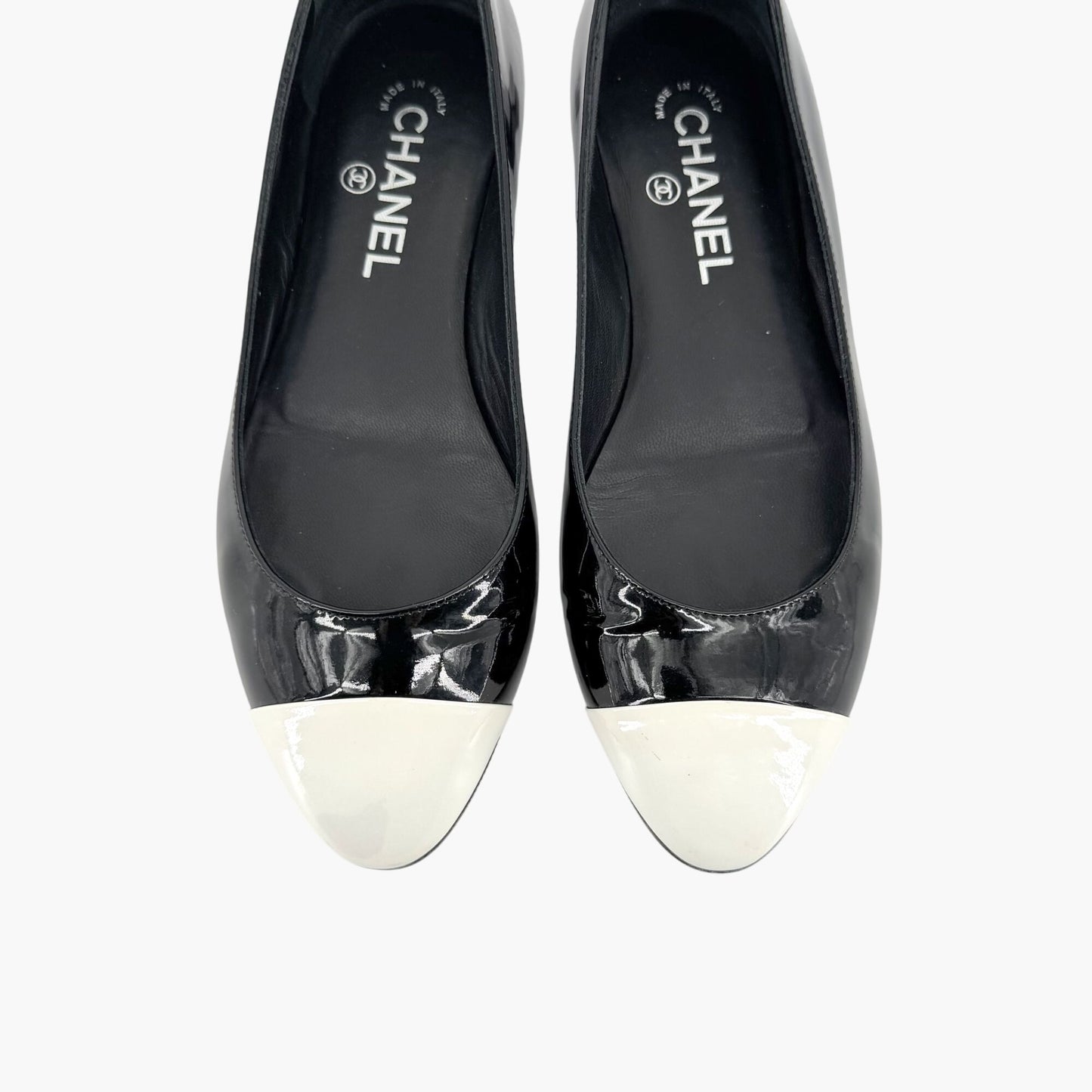 Chanel Cap Toe CC Ballet Flats in Black Patent Leather Size 38.5
