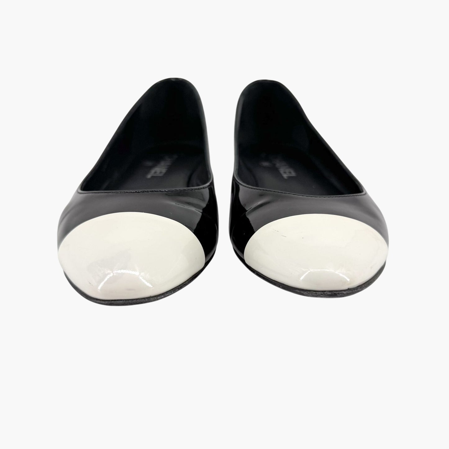 Chanel Cap Toe CC Ballet Flats in Black Patent Leather Size 38.5