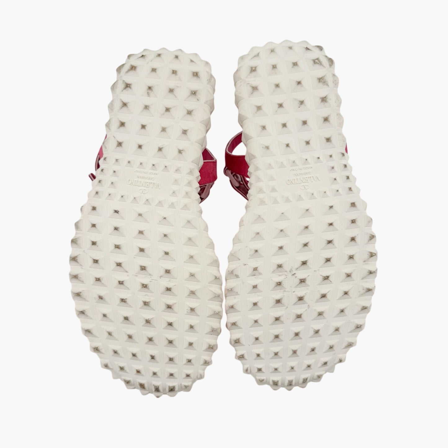 Valentino Garavani Free Rockstud Gladiator Sandals in Pink Suede – Size 39