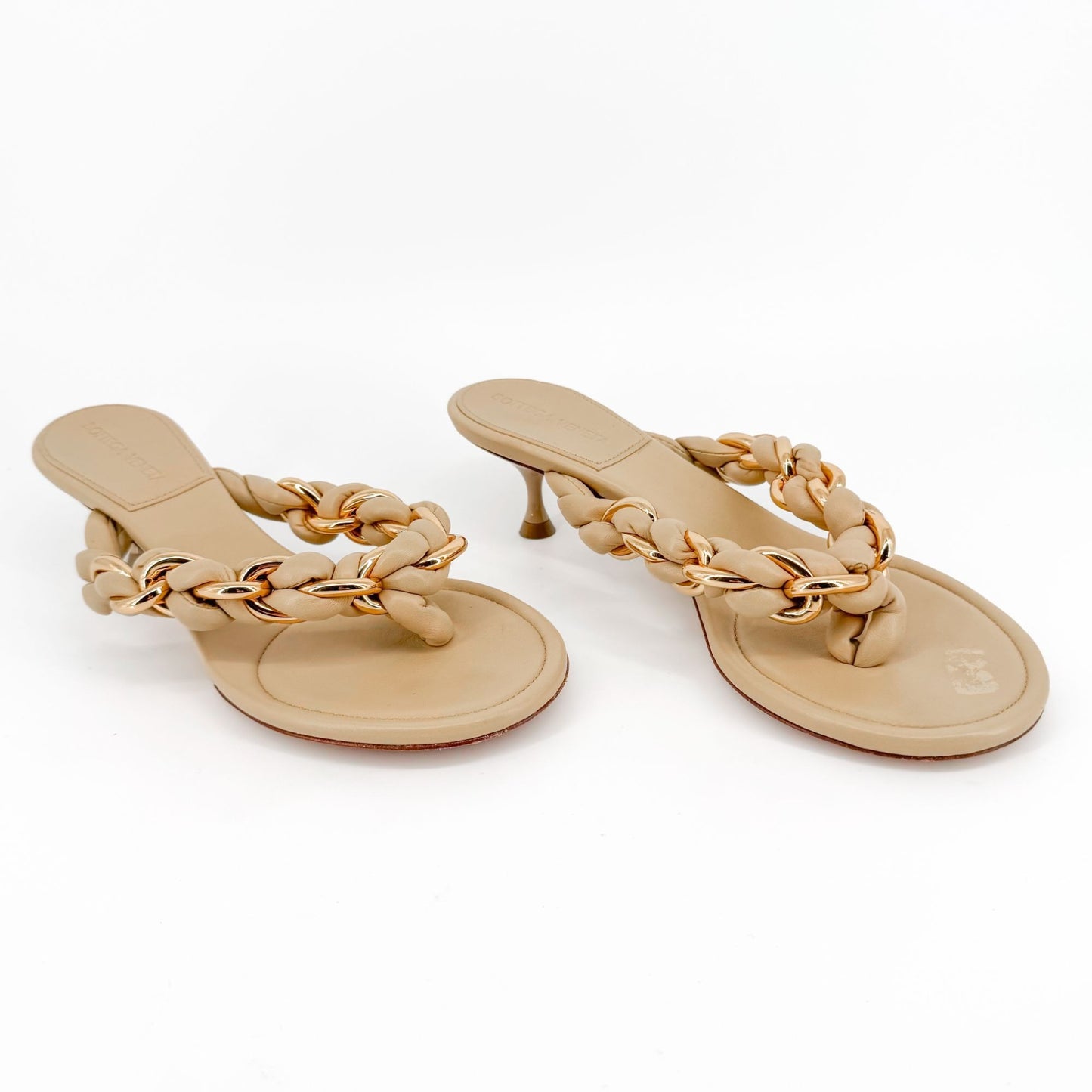 Bottega Veneta Dot Braided Chain Thong Sandals in Beige Leather Size 37.5