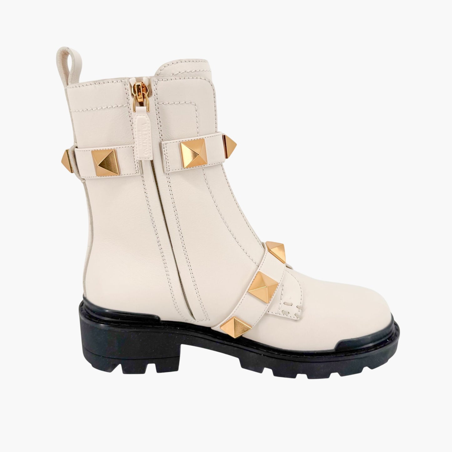 Valentino Garavani Roman Stud Combat Boots in White Leather Size 37