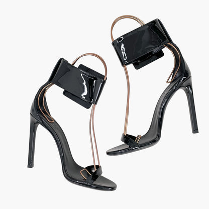 Gucci Victoire Buckle Ankle Strap Sandals in Black Size 36