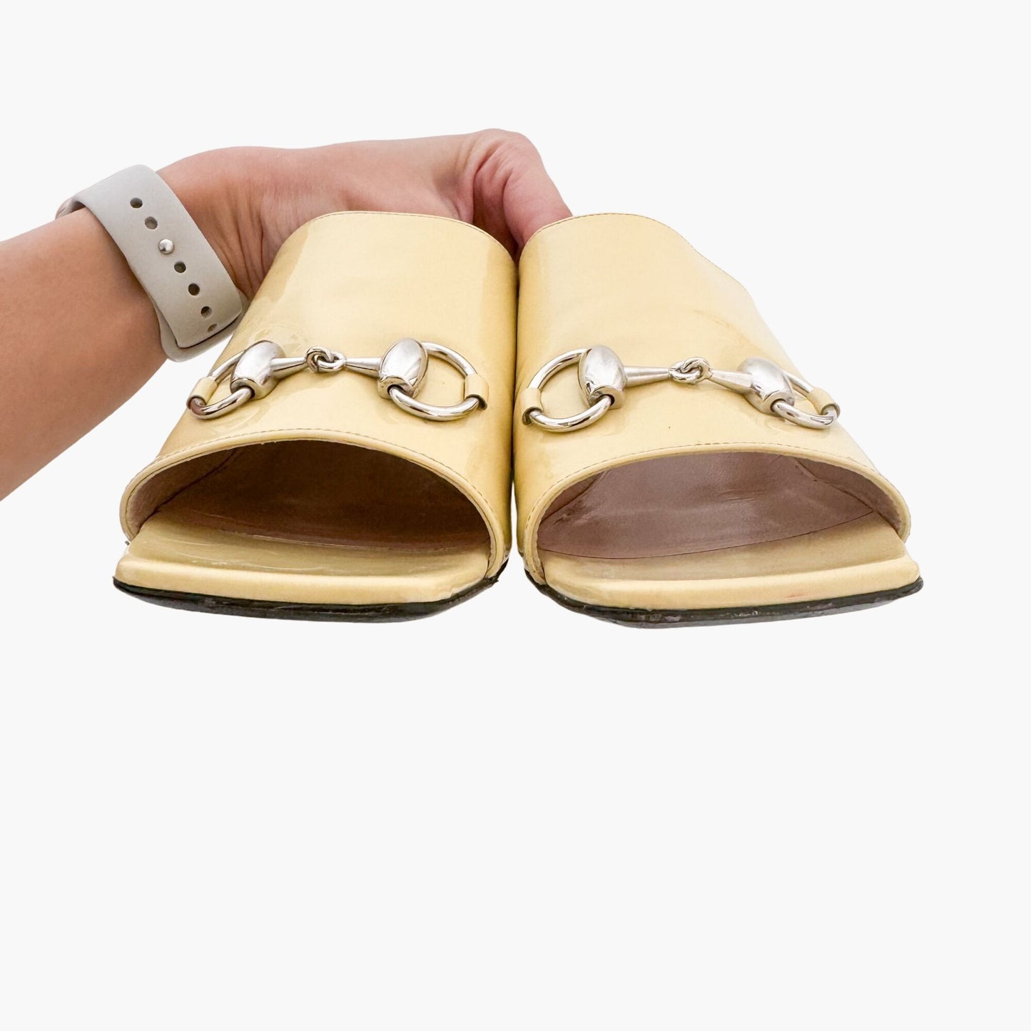 Gucci Lexi Horsebit Mules in Pastel Yellow Patent Leather Size 38