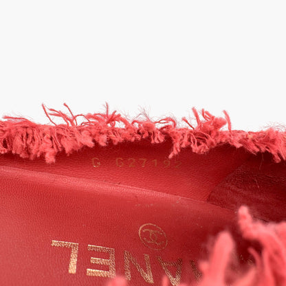 Chanel Chanel CC Bow Ballet Flats in Red Tweed Size 37