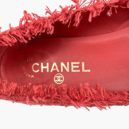 Chanel Chanel CC Bow Ballet Flats in Red Tweed Size 37