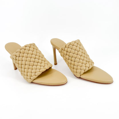 Bottega Veneta Curve Mule Sandals in Beige Tapioca Nappa Leather Size 40