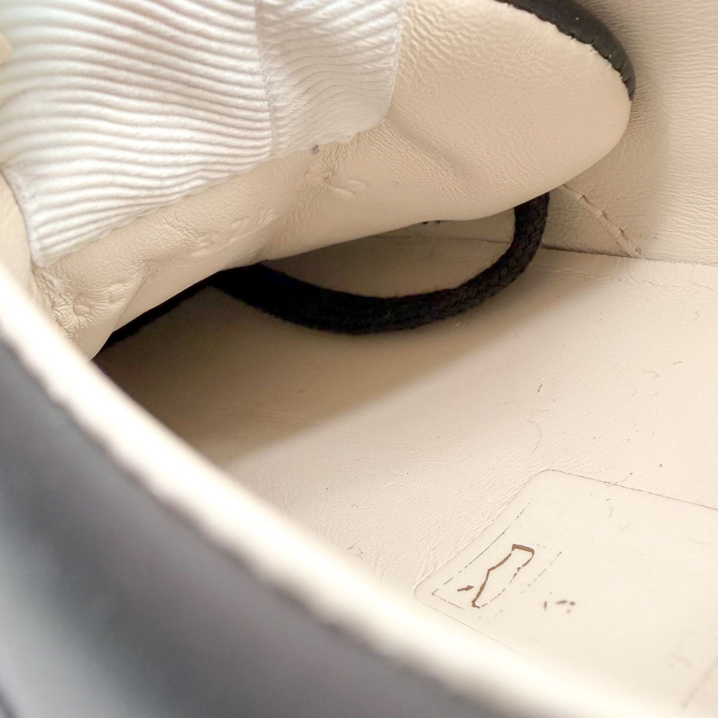 Gucci Rhyton Rainbow Logo Sneakers Black Size 37.5