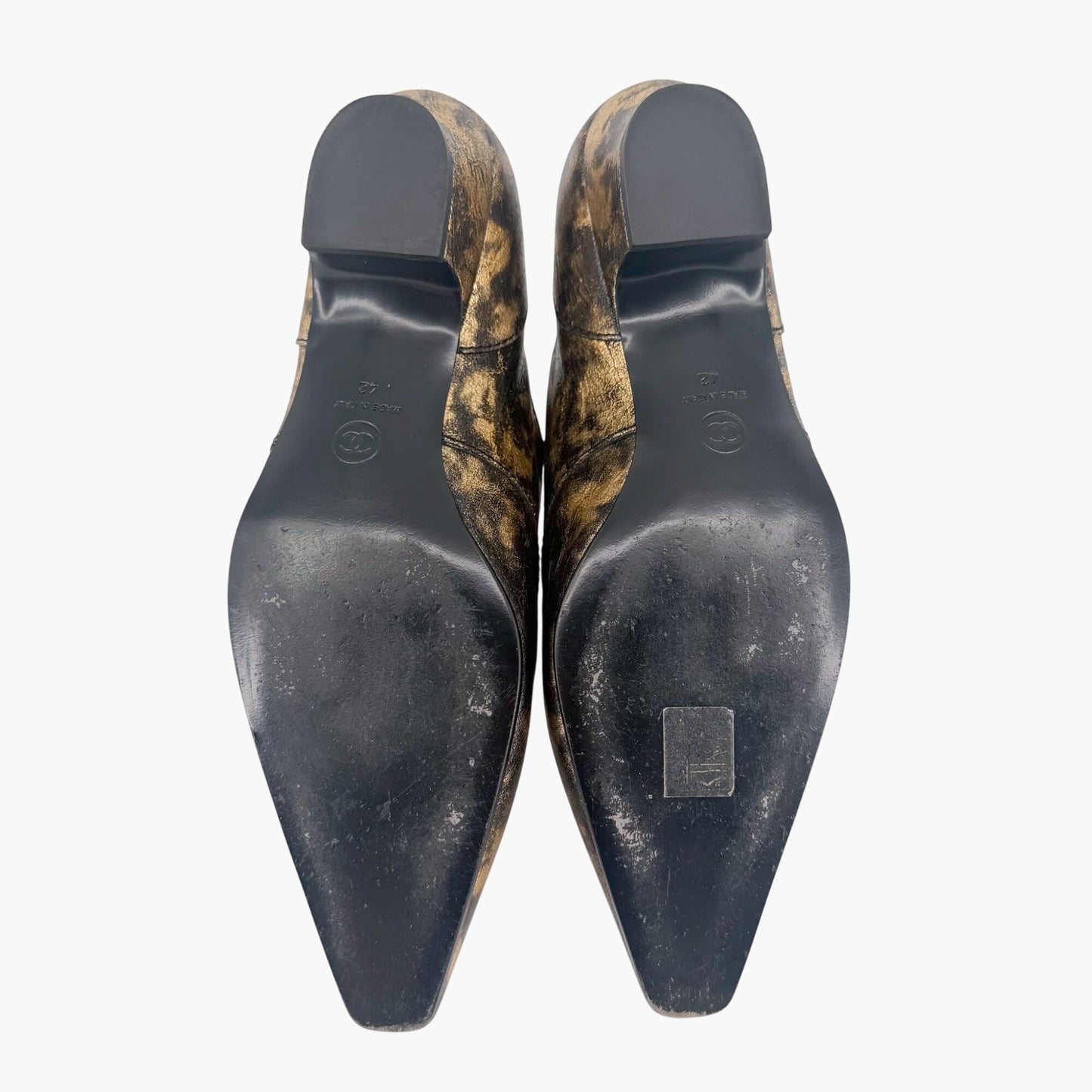 Chanel Pointed CC Oxford Shoes in Metallic Gold Leather Size 42
