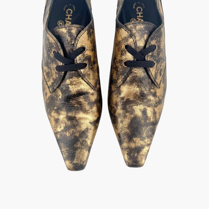 Chanel Pointed CC Oxford Shoes in Metallic Gold Leather Size 42