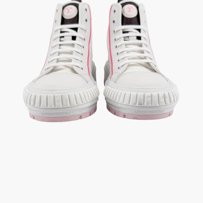 Louis Vuitton Squad Sneaker Boots in White Canvas with Pink Sole – Size 38