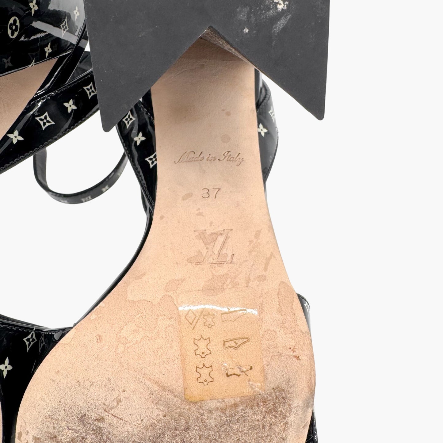 Louis Vuitton Shake LV Block Heel Sandals in Black & White Monogram Patent Leather Size 37