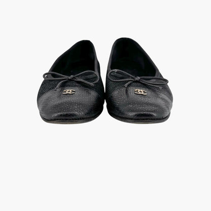 Chanel CC Cap Toe Ballet Flats in Black with Gold Leather Detail – Size 38.5