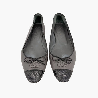 Chanel Vintage CC Cap Toe Ballet Flats Gray Size 37