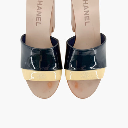 Chanel CC Wooden Wedge Mule Sandals in Black & Beige Patent Leather Size 36.5