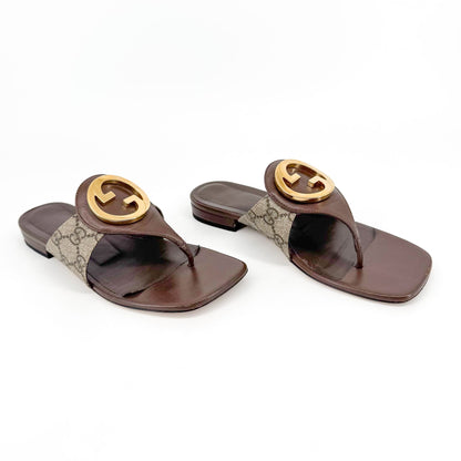 Gucci Blondie GG Canvas Thong Sandals in Beige & Brown – Size 37