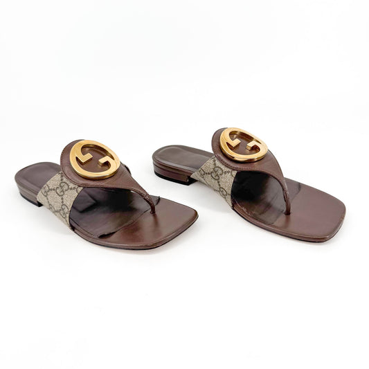 Gucci Blondie GG Canvas Thong Sandals in Beige & Brown – Size 37
