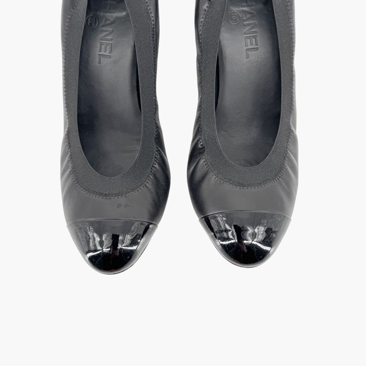 Chanel Elastic Cap Toe CC Pumps in Black Leather Size 40