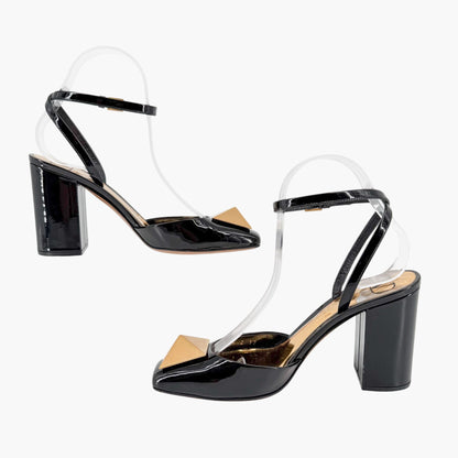 Valentino Garavani One Stud Pumps in Black Patent Leather Size 37